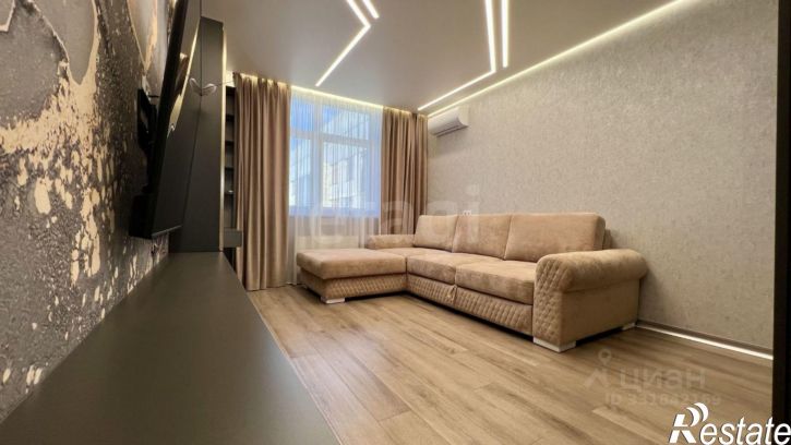 3-комн квартира ул Адмирала Пустошкина, 22 2,  д. 22 2,  к. 2