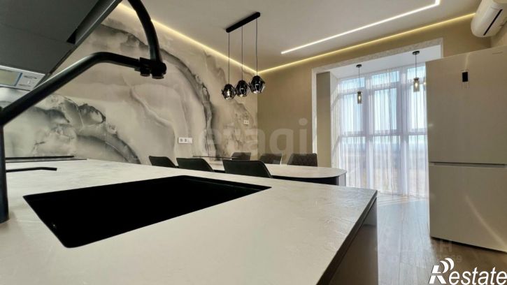 3-комн квартира ул Адмирала Пустошкина, 22 2,  д. 22 2,  к. 2
