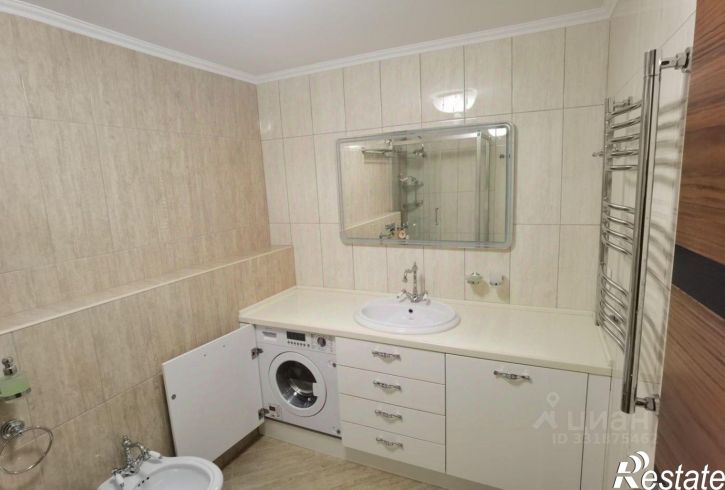 2-комн квартира пр-кт Революции, 3,  д. 3