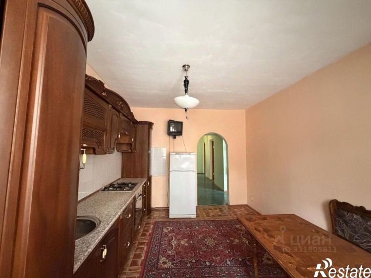 3-комн квартира ул Самбурова, 258,  д. 258