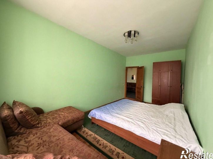 3-комн квартира ул Самбурова, 258,  д. 258