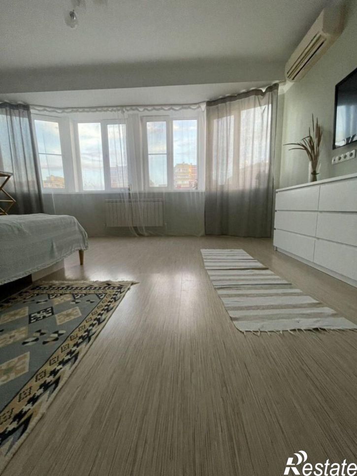 2-комн квартира Лазурная улица, 18