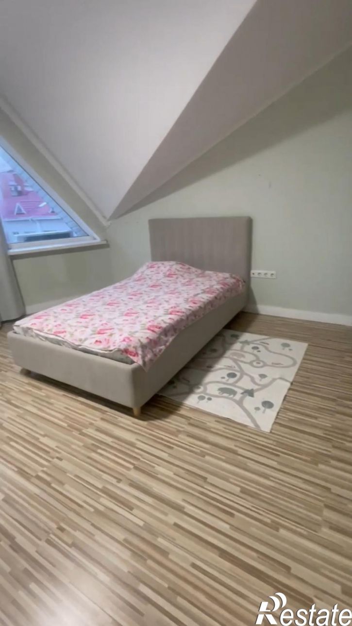 2-комн квартира Лазурная улица, 18