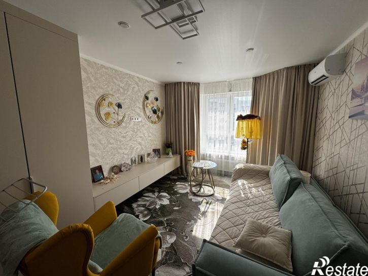 2-комн квартира улица Крылова, 13к2