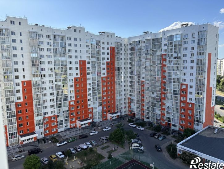 3-комн квартира улица Адмирала Пустошкина, 22к4