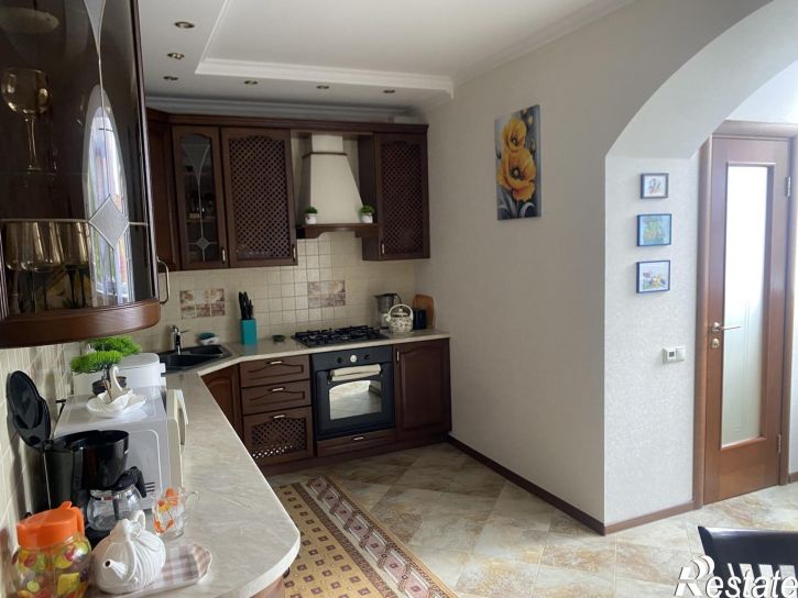 3-комн квартира Парковая улица, 31