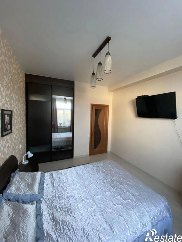 2-комн квартира Крымская улица, 51