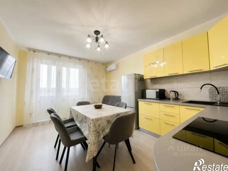 2-комн квартира ул Адмирала Пустошкина, 16,  д. 16