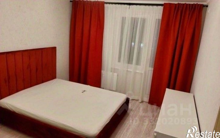 3-комн квартира ул Адмирала Пустошкина, 22 10,  д. 22 10,  к. 10