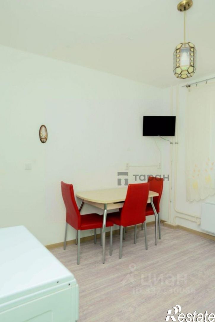 2-комн квартира ул Адмирала Пустошкина, 16,  д. 16