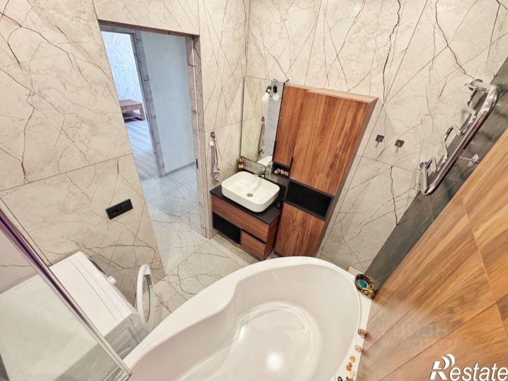 2-комн квартира ул Крылова, 13 2,  д. 13 2,  к. 2
