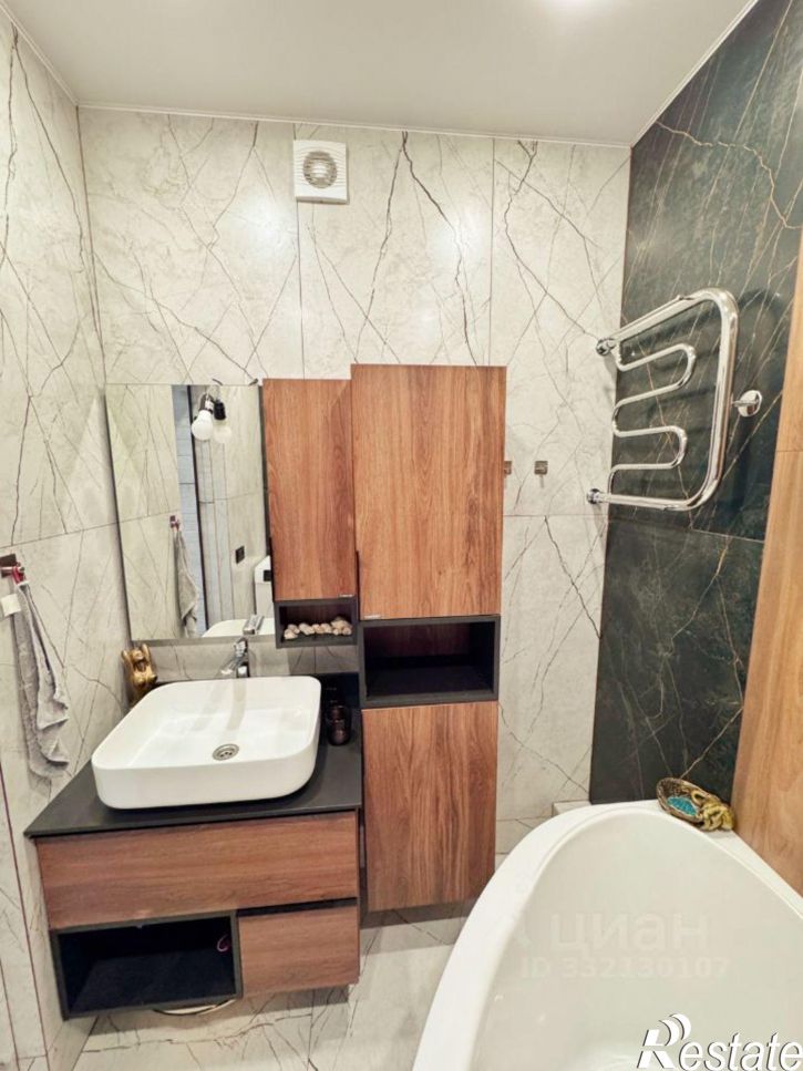 2-комн квартира ул Крылова, 13 2,  д. 13 2,  к. 2