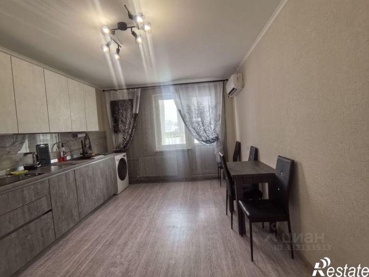 1-комн квартира ул Адмирала Пустошкина, 22 8,  д. 22 8,  к. 8