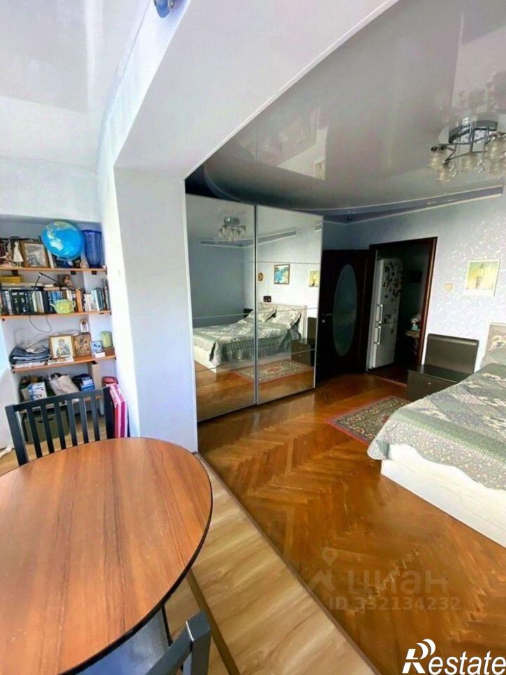 3-комн квартира ул Астраханская, 86,  д. 86