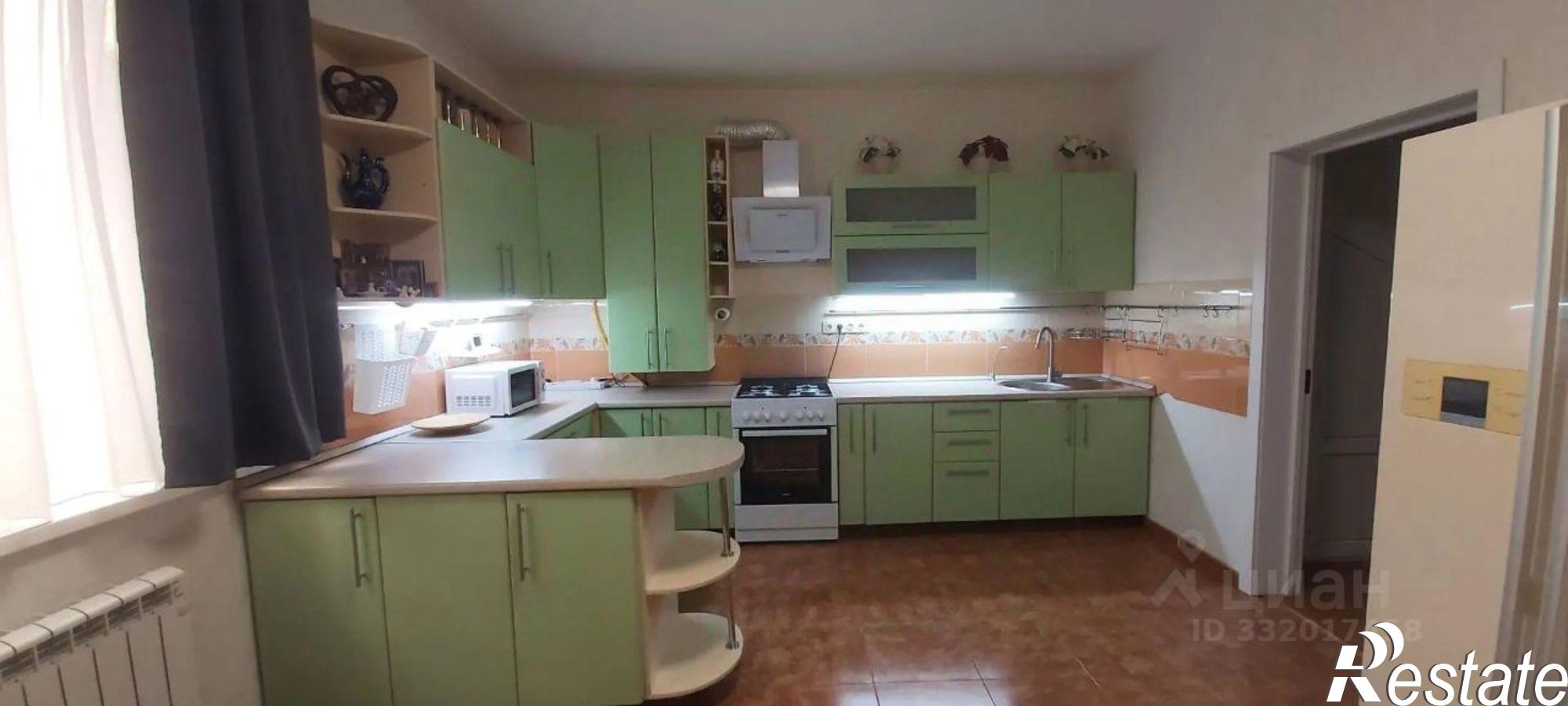 Купить дачу, дом, коттедж за 26 000 000 рублей на ул Краснозелёных, 29/6