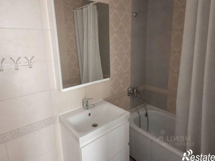 1-комн квартира ул Адмирала Пустошкина, 22 1,  д. 22 1,  к. 1