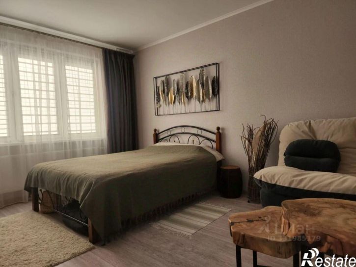 1-комн квартира ул Адмирала Пустошкина, 22 8,  д. 22 8,  к. 8