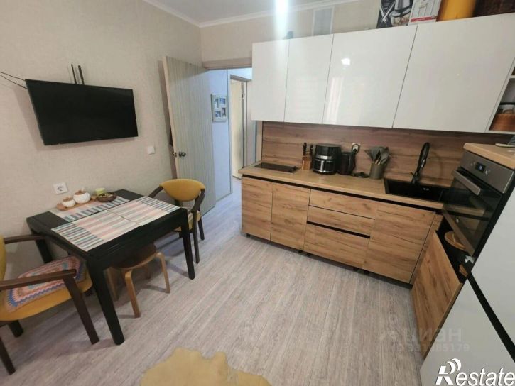 1-комн квартира ул Адмирала Пустошкина, 22 8,  д. 22 8,  к. 8