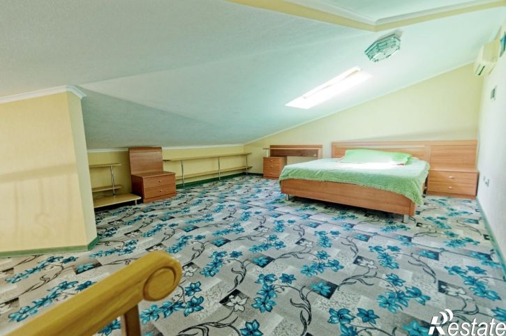 2-комн квартира улица Горького, 58А