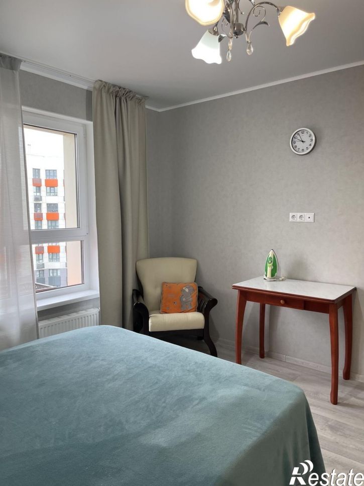2-комн квартира улица Крылова, 13к3