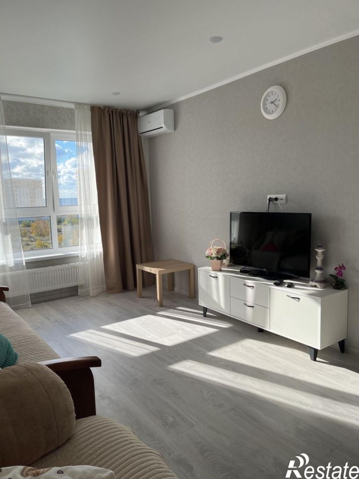 2-комн квартира улица Крылова, 13к3