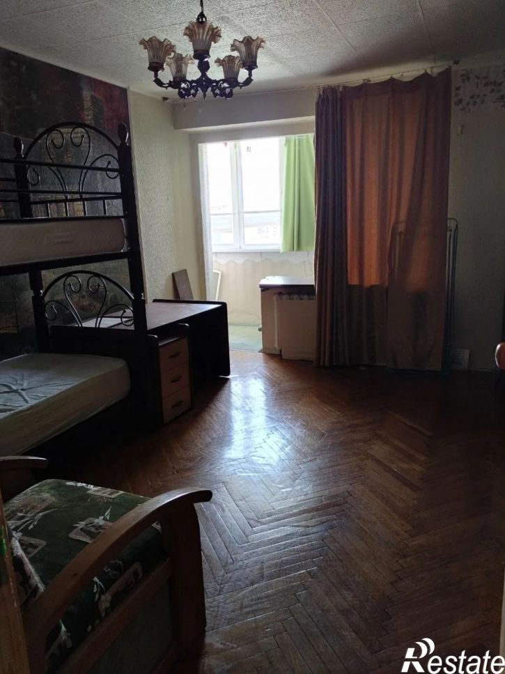 3-комн квартира улица Чехова, 44