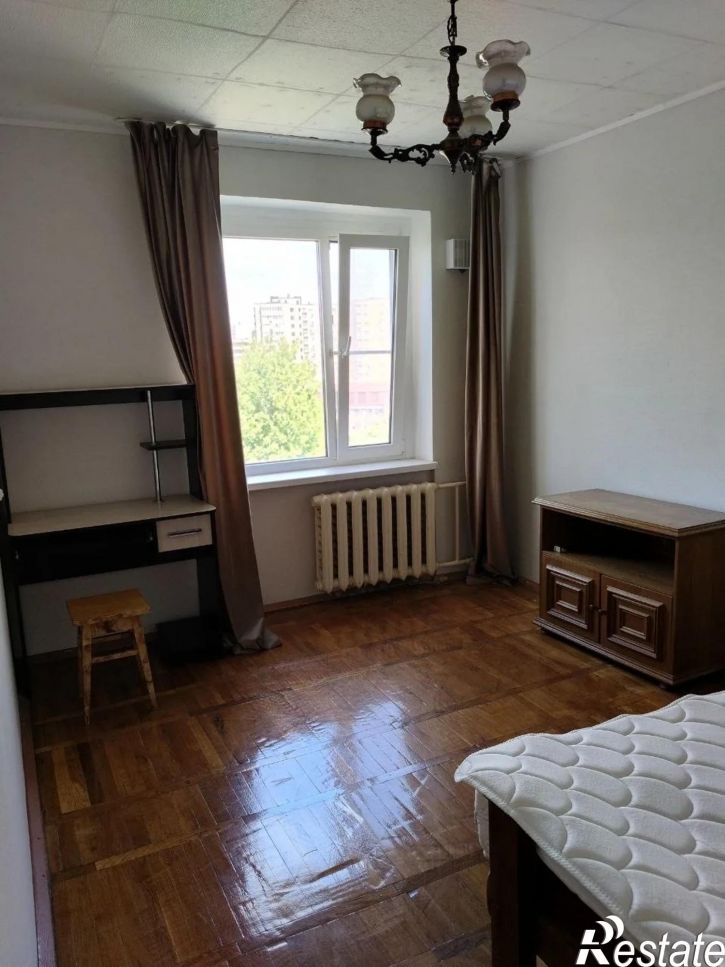 3-комн квартира улица Чехова, 44