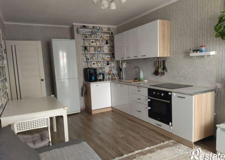 3-комн квартира улица Адмирала Пустошкина, 22к4