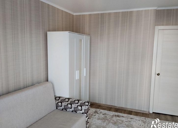 3-комн квартира улица Адмирала Пустошкина, 22к4