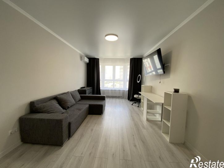 2-комн квартира улица Крылова, 13к2