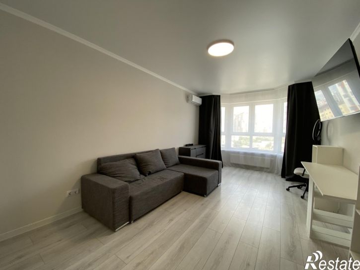 2-комн квартира улица Крылова, 13к2