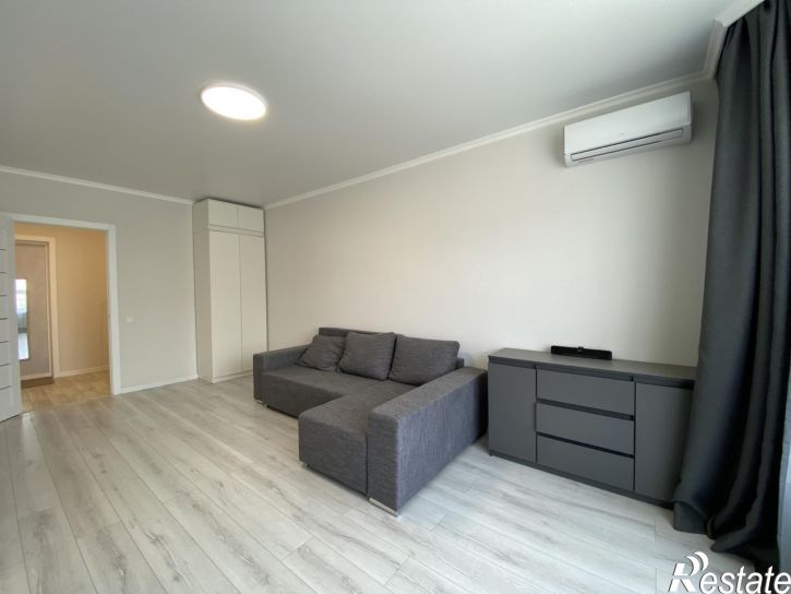 2-комн квартира улица Крылова, 13к2