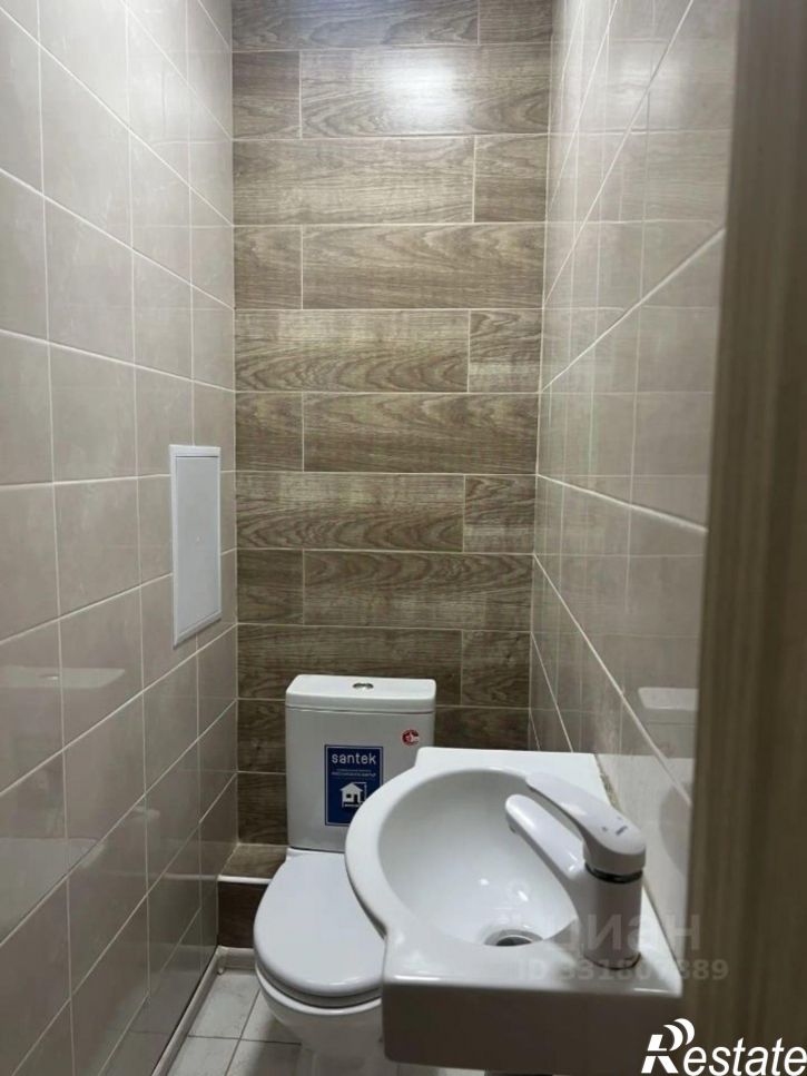 2-комн квартира ул Адмирала Пустошкина, 22 9,  д. 22 9,  к. 9
