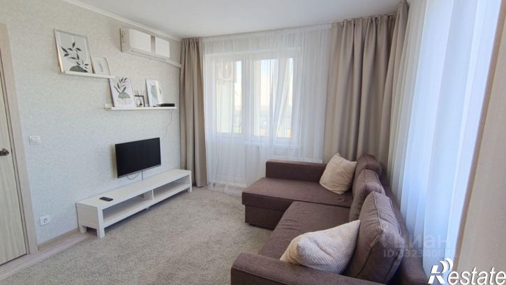 2-комн квартира ул Адмирала Пустошкина, 22 8,  д. 22 8,  к. 8