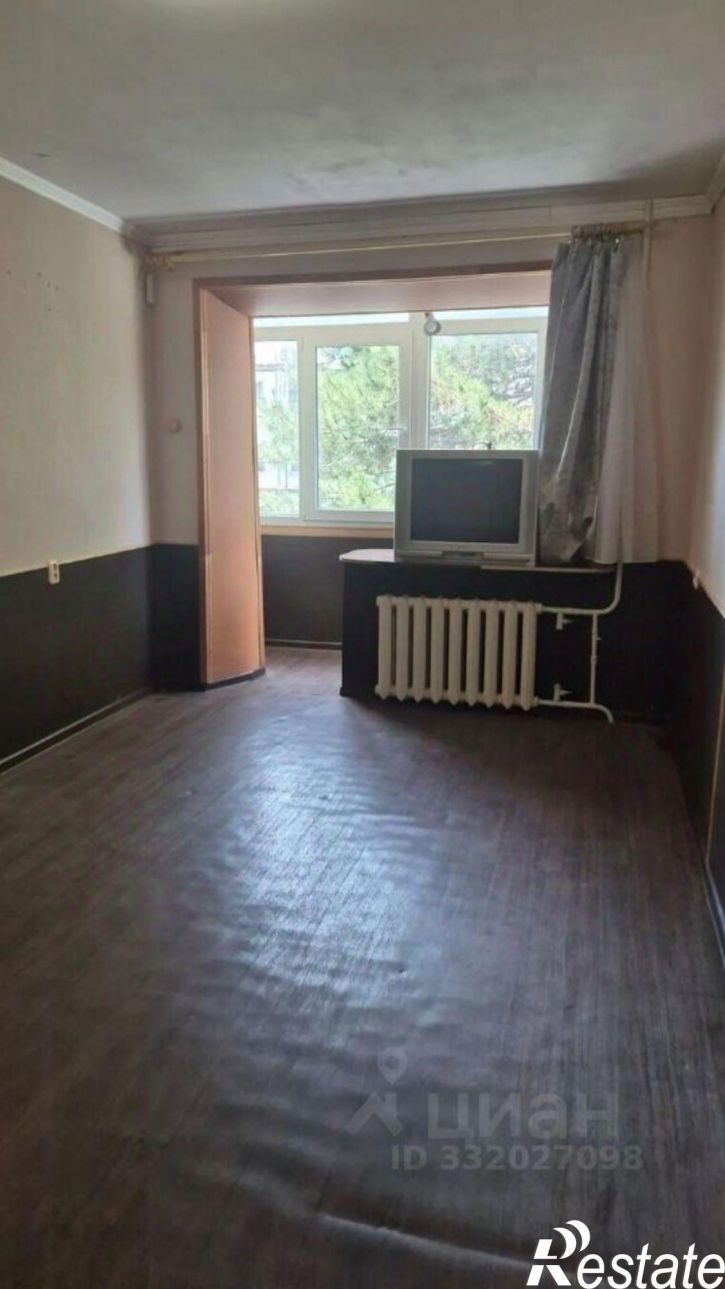 2-комн квартира 12-й микрорайон, 10