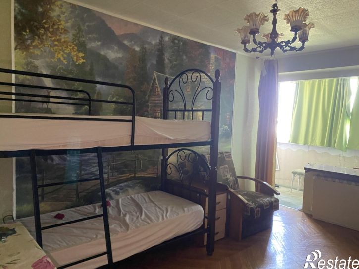 3-комн квартира улица Чехова, 44