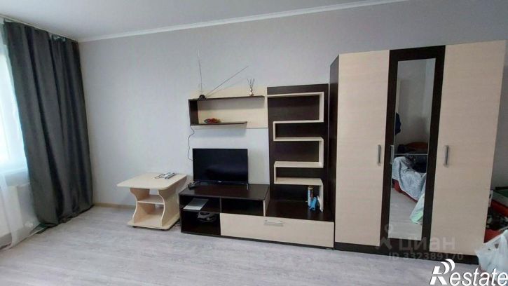 1-комн квартира ул Адмирала Пустошкина, 22 8,  д. 22 8,  к. 8