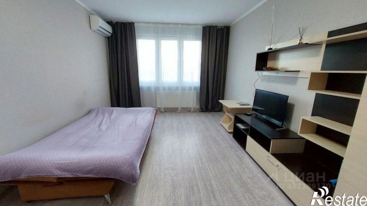 1-комн квартира ул Адмирала Пустошкина, 22 8,  д. 22 8,  к. 8