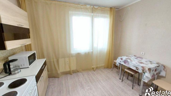1-комн квартира ул Адмирала Пустошкина, 22 8,  д. 22 8,  к. 8