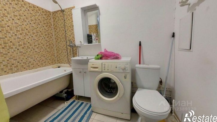 1-комн квартира ул Адмирала Пустошкина, 22 8,  д. 22 8,  к. 8