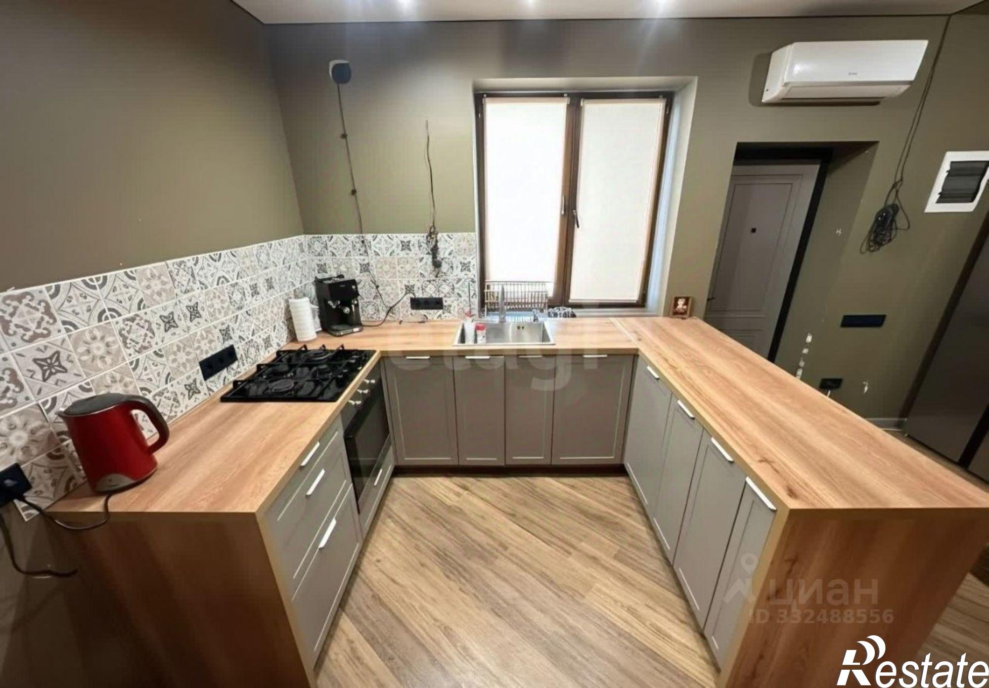 Купить гараж, место в паркинге за 5 300 010 рублей на ул Ивана Голубца, 155/2