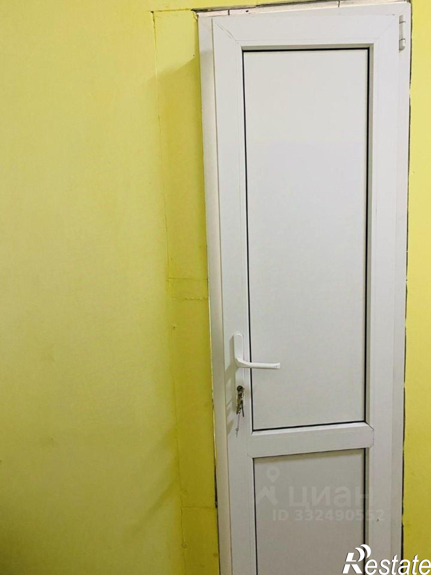 Купить торговое помещение за 2 950 020 рублей на ул Лазурная, 10 2