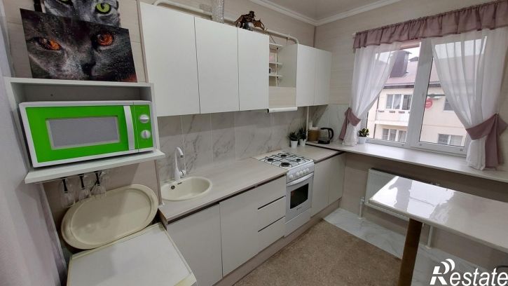2-комн квартира Солнечная улица, 38к6