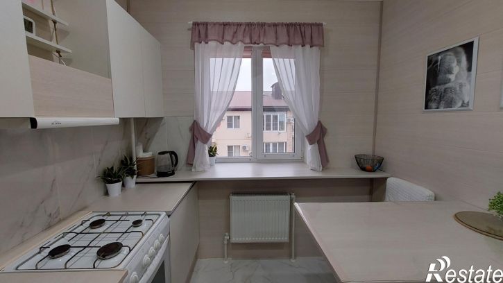 2-комн квартира Солнечная улица, 38к6