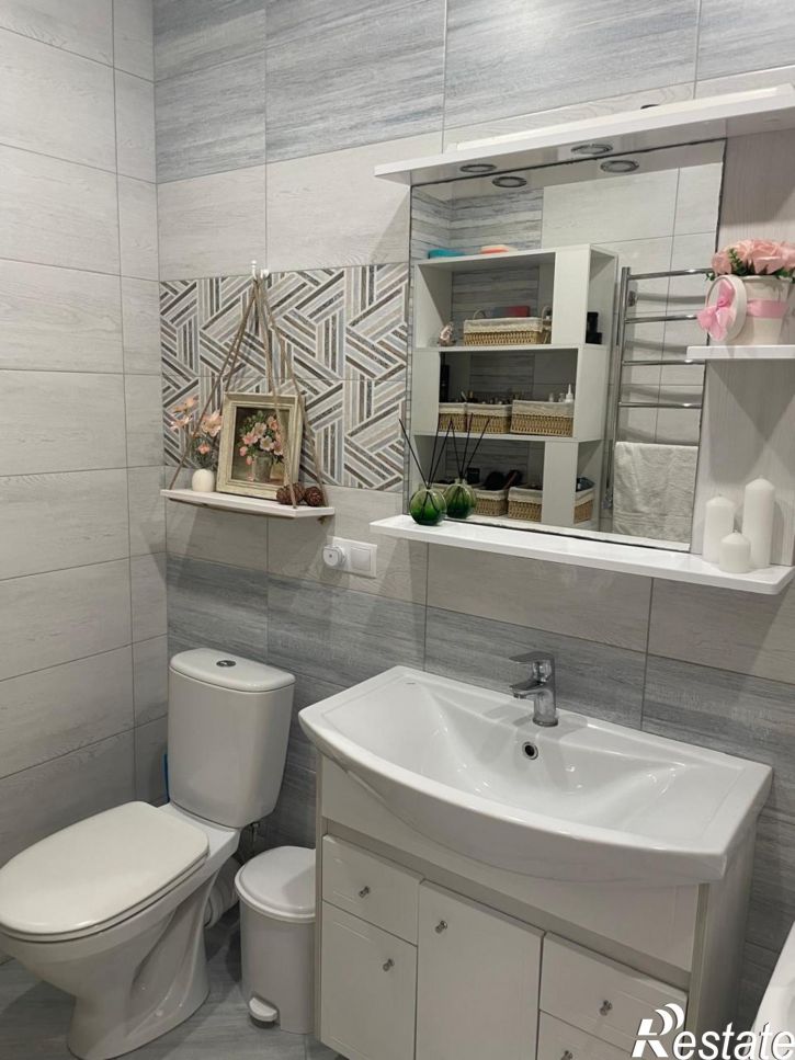 3-комн квартира Ленинградская улица, 41