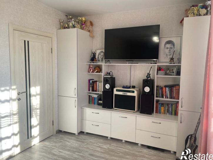 3-комн квартира Ленинградская улица, 41