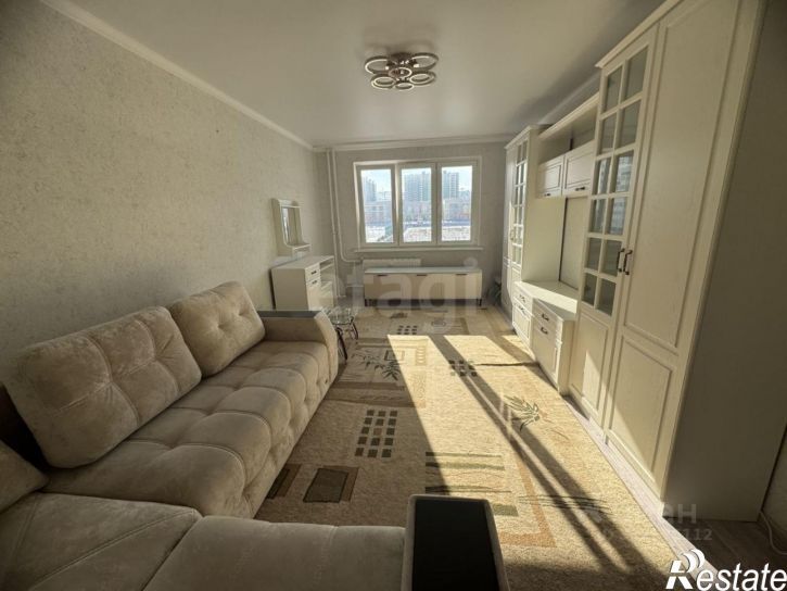 2-комн квартира ул Адмирала Пустошкина, 22 10,  д. 22 10,  к. 10