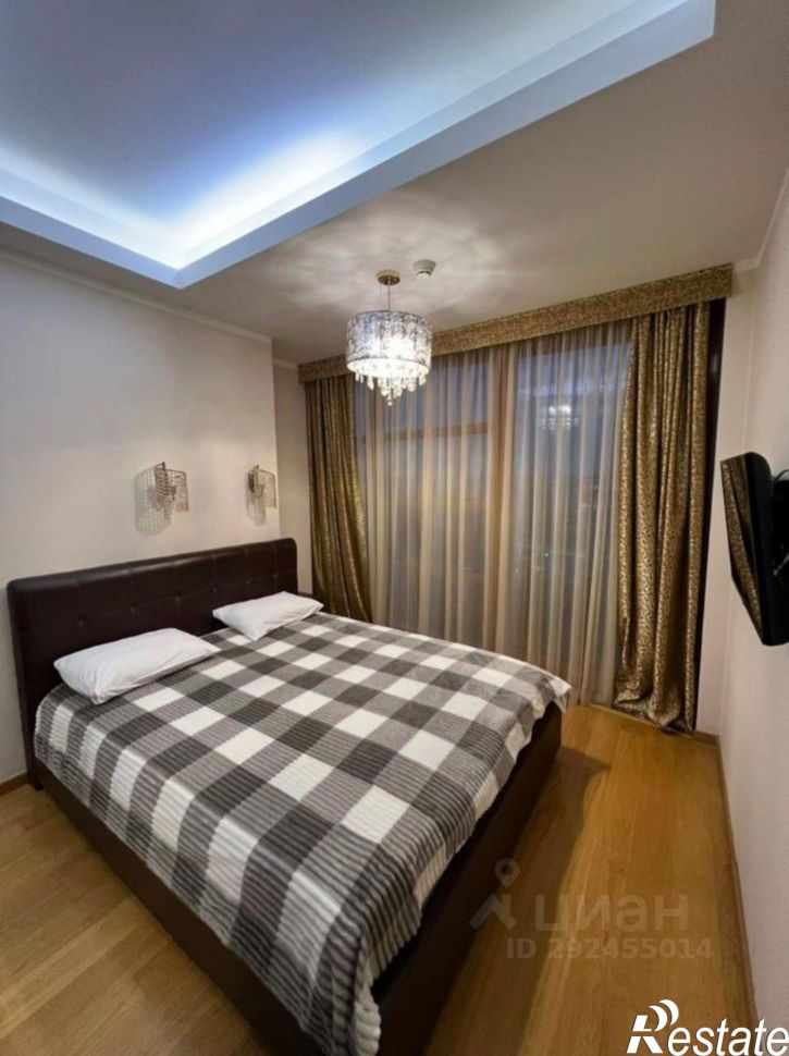 3-комн квартира пр-кт Революции, 3,  д. 3