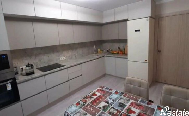 3-комн квартира ул Адмирала Пустошкина, 22 12,  д. 22 12,  к. 12