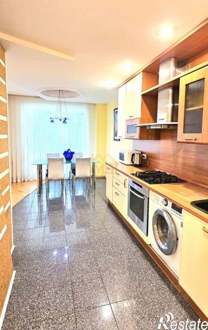 3-комн квартира ул Ленина, 145,  д. 145